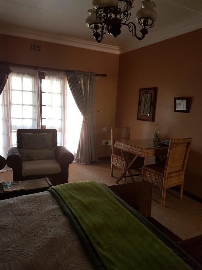 Old Mine Guesthouse Мусіна Екстер'єр фото